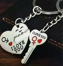 Load image into Gallery viewer, Heart Couple Keyrings Beautiful Gift For Him/Her๐