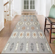 Load image into Gallery viewer, Extra Long Hallway  Runner Rug 300cm x 80cm
