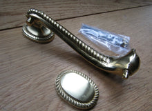 Load image into Gallery viewer, Solid Brass Vintage Retro Old Style Door Knocker