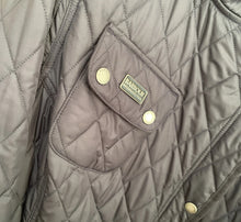 Load image into Gallery viewer, Barbour Quilted Womens Jacket Navy Ladies Size 14