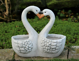 Garden Ornament Twin Swan Planter Dried Flowers Plant for Outdoor or Indoor