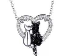 Load image into Gallery viewer, Cats Heart Neckless • Perfect Gift 💝