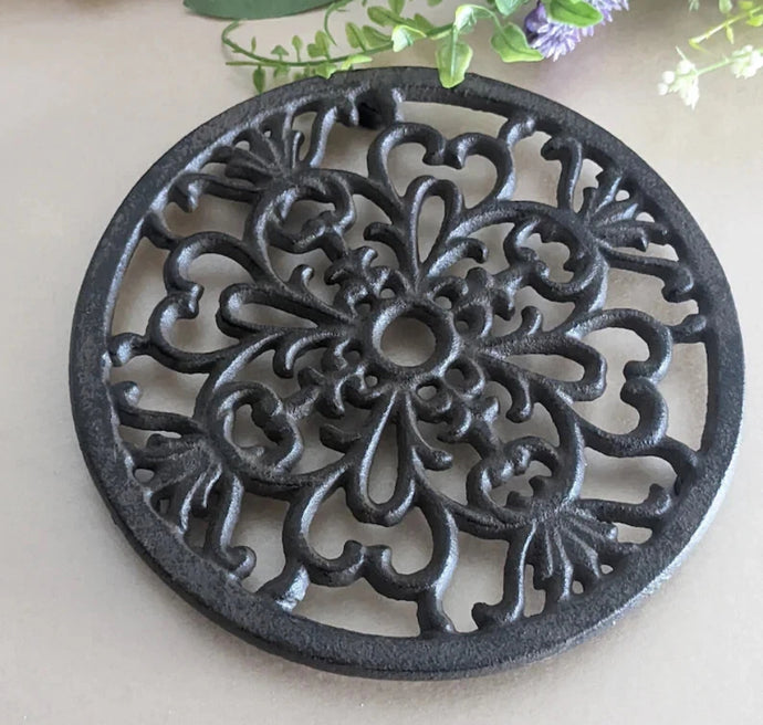 Cast Iron Round Trivet Tea Pot Pan Stand 17cm
