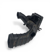 Load image into Gallery viewer, 2.0 Diesel Air Filter Pipe Hose 8508047 8512249 BMW 5 Series F10 F11