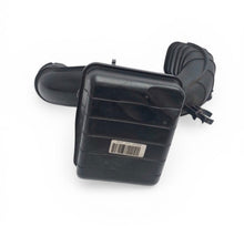 Load image into Gallery viewer, 2.0 Diesel Air Filter Pipe Hose 8508047 8512249 BMW 5 Series F10 F11