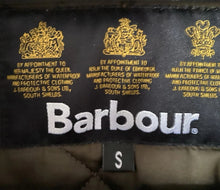 Load image into Gallery viewer, Barbour Mens Quilt Khaki Jacket Small/Medium Pre-Owned Great Condition