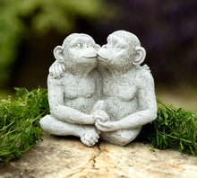 Load image into Gallery viewer, Kissing Monkeys Garden Ornament Love Chimps