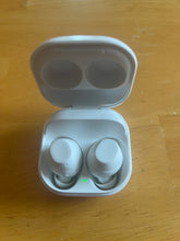 Load image into Gallery viewer, Samsung Galaxy Buds FE Pre-Owned Great Condition