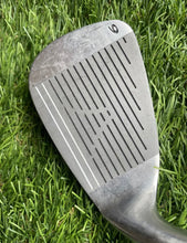 Load image into Gallery viewer, Wilson Killer Whale Iron Set / 3-SW / Wilson Regular Flex Steel Shafts • Golf Clubs