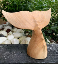 Load image into Gallery viewer, Wooden Whale Tail Carving - Hand Carved Fluke, Whale Tail 17cm Fair Trade • NEW valu2U • FREE DELIVERY
